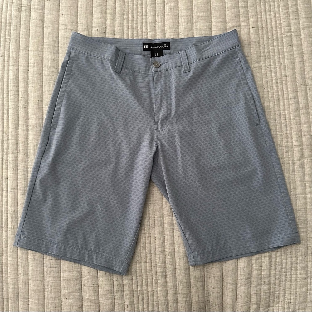 Men’s Travis Mathew Shorts, Light Blue/Gray, Size 32 Waist, 10” Approx. Inseam